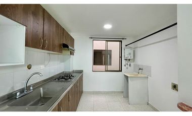 Apartamento en Santa Mónica con 100 m2 3 alcobas y 2 baños.