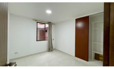 Apartamento en Santa Mónica con 100 m2 3 alcobas y 2 baños.