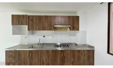 Apartamento en Santa Mónica con 100 m2 3 alcobas y 2 baños.