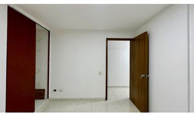 Apartamento en Santa Mónica con 100 m2 3 alcobas y 2 baños.