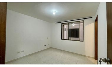 Apartamento en Santa Mónica con 100 m2 3 alcobas y 2 baños.