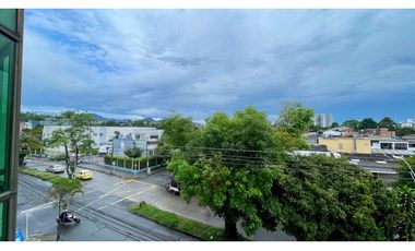 Apartamento en Santa Mónica con 100 m2 3 alcobas y 2 baños.