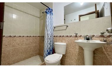 Apartamento en Santa Mónica con 100 m2 3 alcobas y 2 baños.
