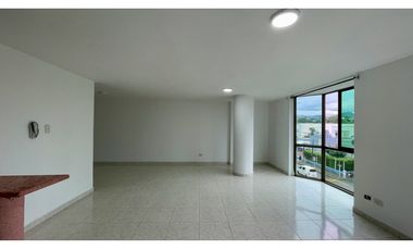 Apartamento en Santa Mónica con 100 m2 3 alcobas y 2 baños.