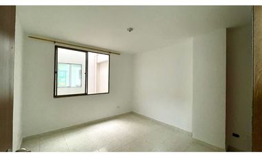 Apartamento en Santa Mónica con 100 m2 3 alcobas y 2 baños.