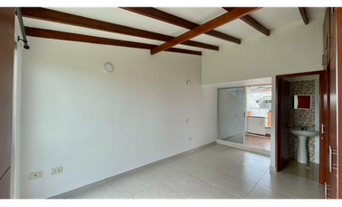 Extraordinaria casa en Belmonte Conjunto Residencial con 110 m2. Pereira - Colombia.