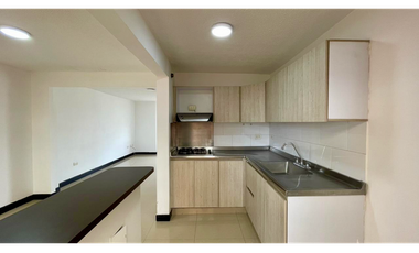 Extraordinaria casa en Belmonte Conjunto Residencial con 110 m2. Pereira - Colombia.