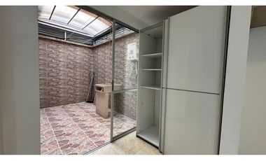 Magnifica Casa Esquinera en Cerritos campestre