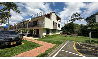 Hermosa Casa Esquinera, sector Jardín av Sur