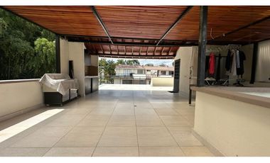 Hermosa Casa Esquinera, sector Jardín av Sur