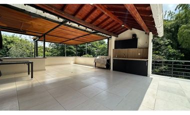 Hermosa Casa Esquinera, sector Jardín av Sur