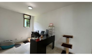 Hermosa Casa Esquinera, sector Jardín av Sur