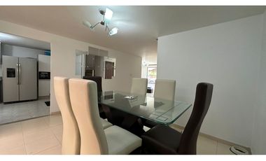 Hermosa Casa Esquinera, sector Jardín av Sur