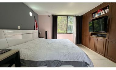 Hermosa Casa Esquinera, sector Jardín av Sur