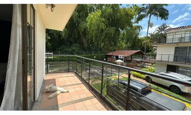 Hermosa Casa Esquinera, sector Jardín av Sur