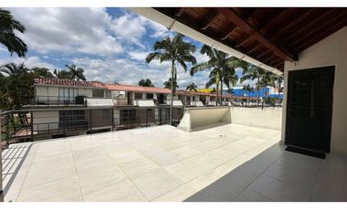 Hermosa Casa Esquinera, sector Jardín av Sur