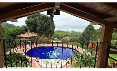 Extraordinaria casa campestre en Combia, pereira risaralda