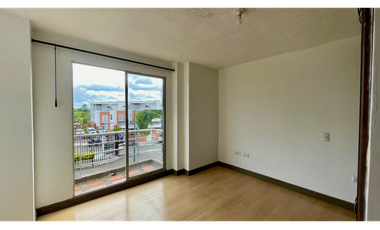 Extraordinaria casa remodelada en Belmonte Conjunto Residencial con 110 m2 y 3 alcobas. Pereira - Colombia.