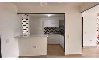 Extraordinaria casa remodelada en Belmonte Conjunto Residencial con 110 m2 y 3 alcobas. Pereira - Colombia.