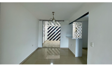 Extraordinaria casa remodelada en Belmonte Conjunto Residencial con 110 m2 y 3 alcobas. Pereira - Colombia.