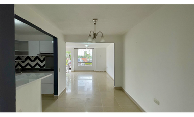 Extraordinaria casa remodelada en Belmonte Conjunto Residencial con 110 m2 y 3 alcobas. Pereira - Colombia.