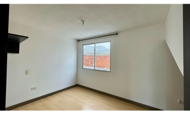 Extraordinaria casa remodelada en Belmonte Conjunto Residencial con 110 m2 y 3 alcobas. Pereira - Colombia.