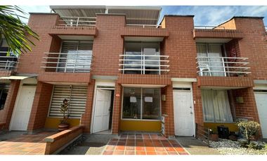 Extraordinaria Casa en Sector Mercasa - Pereira.