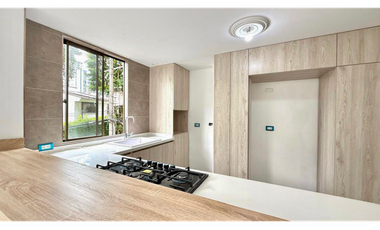 Extraordinario apartamento con ascensor privado en venta. Pereira, Pinares.