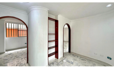 Extraordinario apartamento con ascensor privado en venta. Pereira, Pinares.