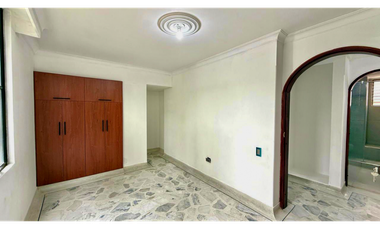 Extraordinario apartamento con ascensor privado en venta. Pereira, Pinares.