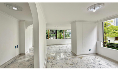 Extraordinario apartamento con ascensor privado en venta. Pereira, Pinares.