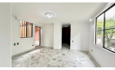 Extraordinario apartamento con ascensor privado en venta. Pereira, Pinares.