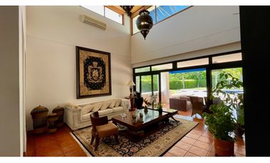 Hermosa casa en Condominio en Cerritos. Pereira-Colombia.