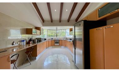 Hermosa casa en Condominio en Cerritos. Pereira-Colombia.
