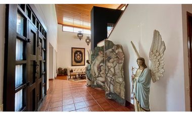 Hermosa casa en Condominio en Cerritos. Pereira-Colombia.