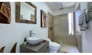 Extraordinaria casa campestre de un solo nivel en Las Margaritas Condominio Campestre. Combia. Pereira - Colombia.