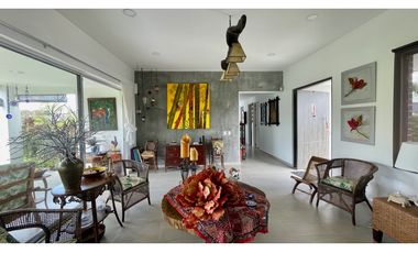 Extraordinaria casa campestre de un solo nivel en Las Margaritas Condominio Campestre. Combia. Pereira - Colombia.