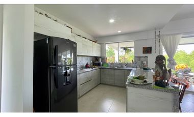 Extraordinaria casa campestre de un solo nivel en Las Margaritas Condominio Campestre. Combia. Pereira - Colombia.