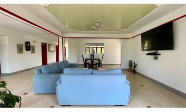 Majestuosa casa campestre vía Alcala ideal para Hotel Campestre. Hacienda Cafetera. Pereira - Colombia.