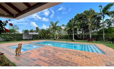 Majestuosa casa campestre vía Alcala ideal para Hotel Campestre. Hacienda Cafetera. Pereira - Colombia.