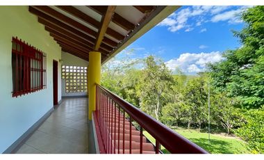 Majestuosa casa campestre vía Alcala ideal para Hotel Campestre. Hacienda Cafetera. Pereira - Colombia.