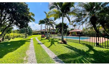 Majestuosa casa campestre vía Alcala ideal para Hotel Campestre. Hacienda Cafetera. Pereira - Colombia.