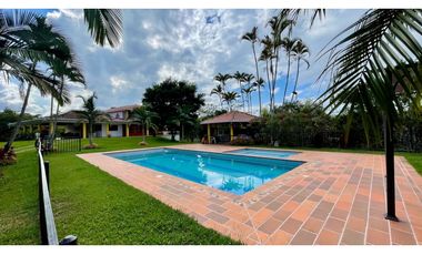 Majestuosa casa campestre vía Alcala ideal para Hotel Campestre. Hacienda Cafetera. Pereira - Colombia.