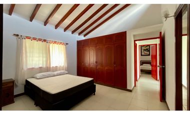 Majestuosa casa campestre vía Alcala ideal para Hotel Campestre. Hacienda Cafetera. Pereira - Colombia.