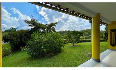 Majestuosa casa campestre vía Alcala ideal para Hotel Campestre. Hacienda Cafetera. Pereira - Colombia.