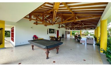 Majestuosa casa campestre vía Alcala ideal para Hotel Campestre. Hacienda Cafetera. Pereira - Colombia.