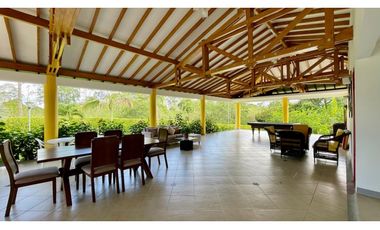 Majestuosa casa campestre vía Alcala ideal para Hotel Campestre. Hacienda Cafetera. Pereira - Colombia.