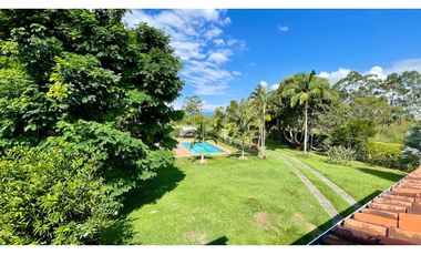 Majestuosa casa campestre vía Alcala ideal para Hotel Campestre. Hacienda Cafetera. Pereira - Colombia.