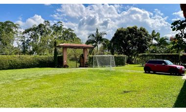 Majestuosa casa campestre vía Alcala ideal para Hotel Campestre. Hacienda Cafetera. Pereira - Colombia.