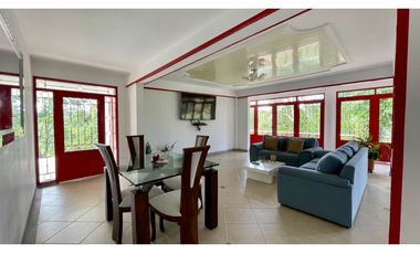 Majestuosa casa campestre vía Alcala ideal para Hotel Campestre. Hacienda Cafetera. Pereira - Colombia.